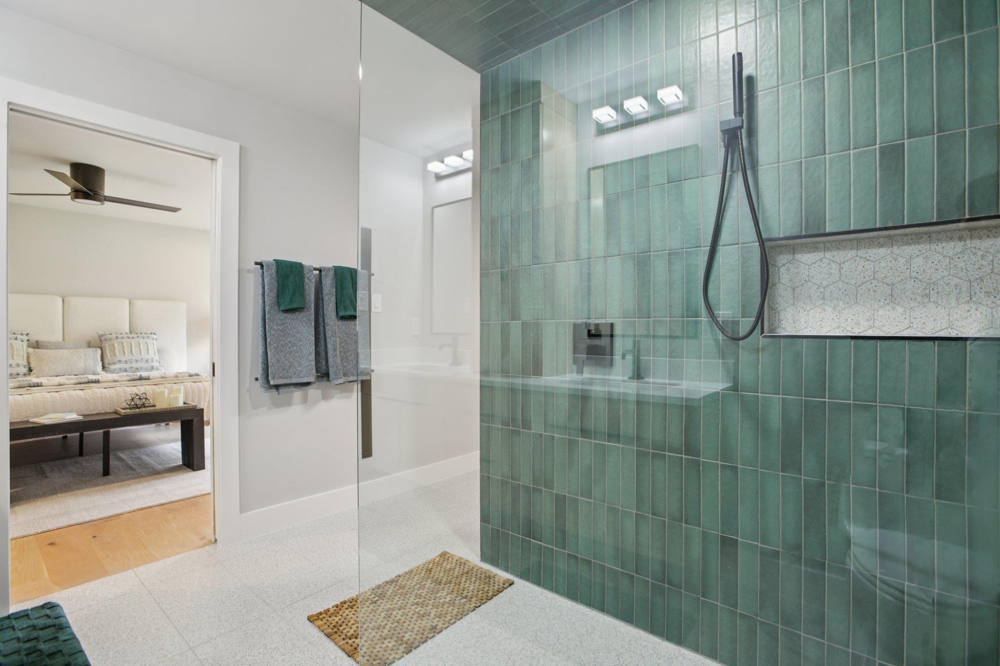 8704 Balcones Club DR