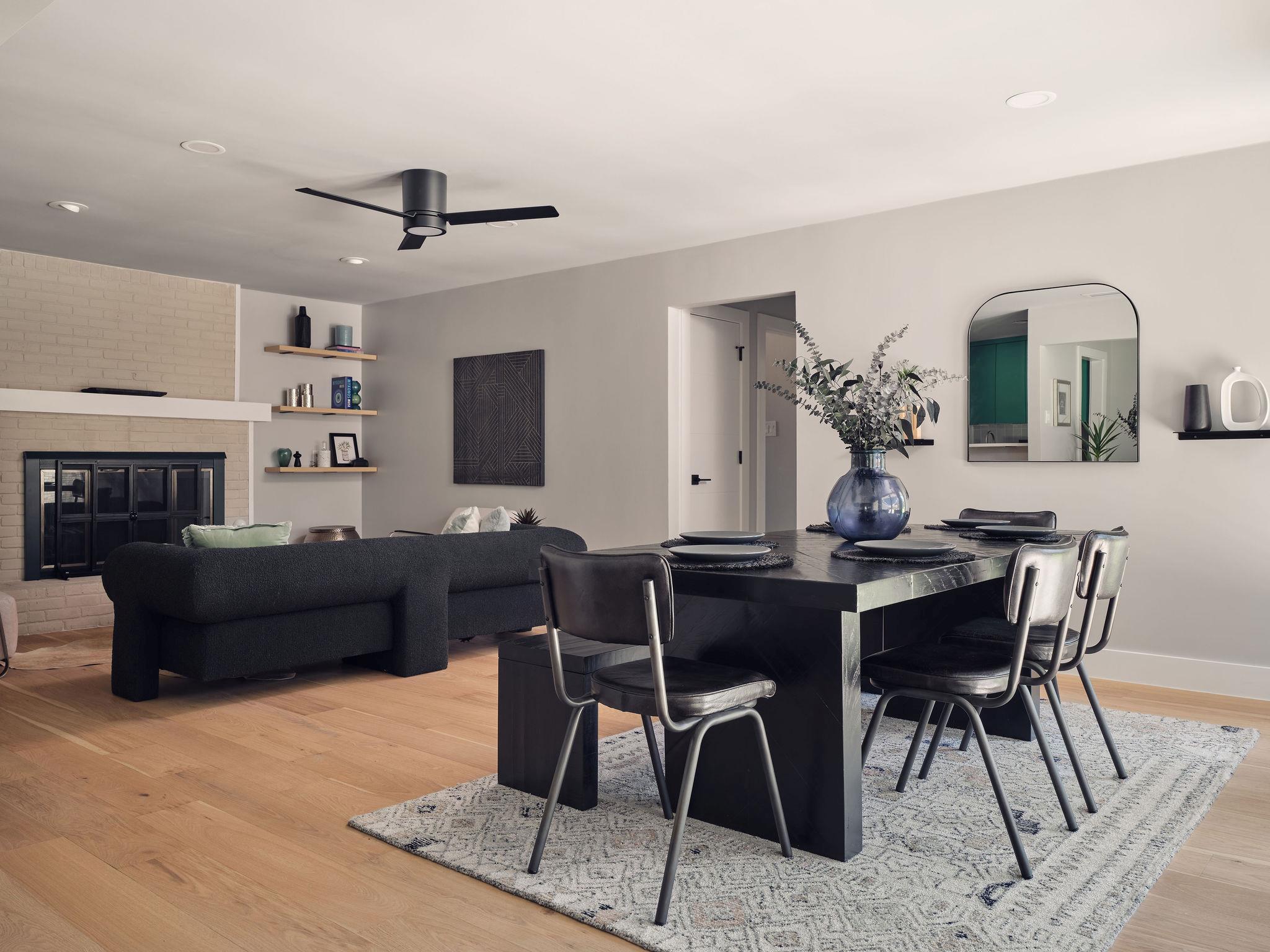 8704 Balcones Club DR