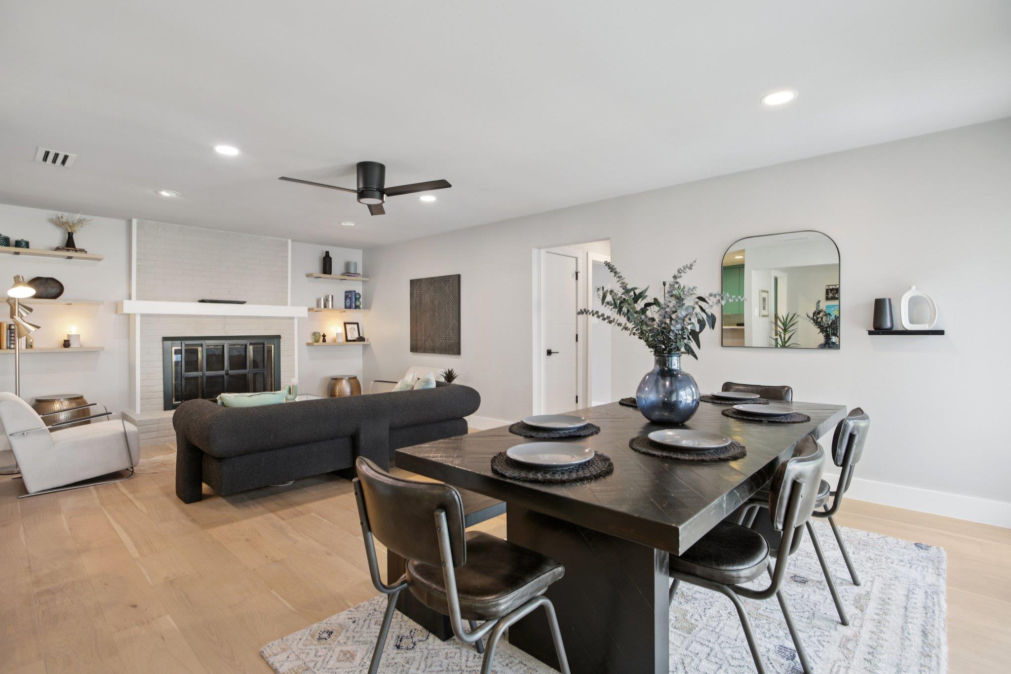 8704 Balcones Club DR