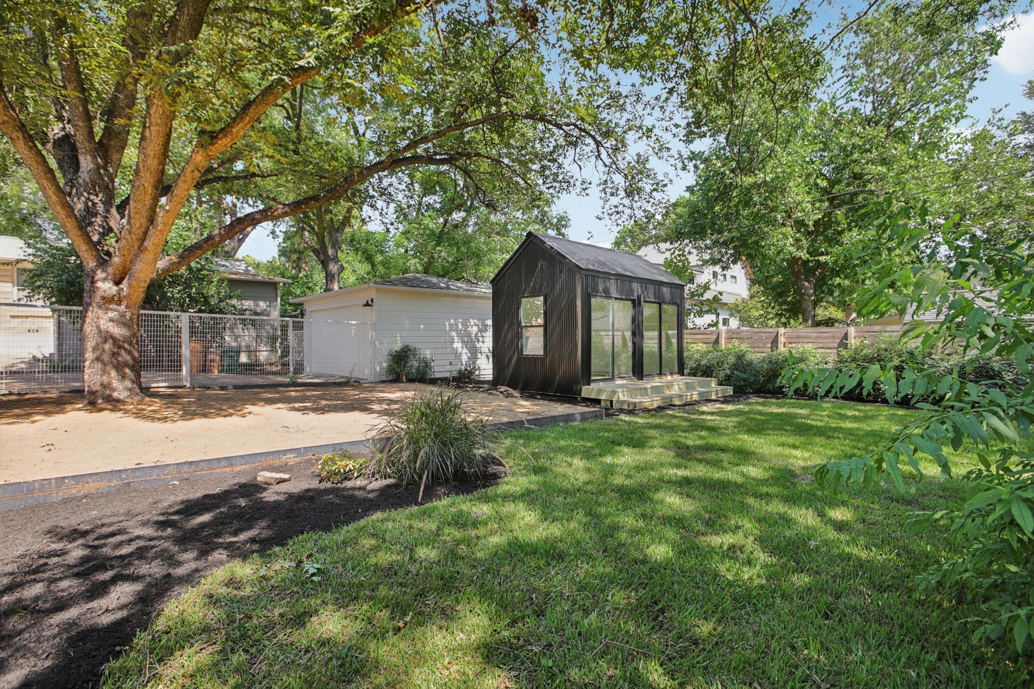 4515 Bull Creek RD
