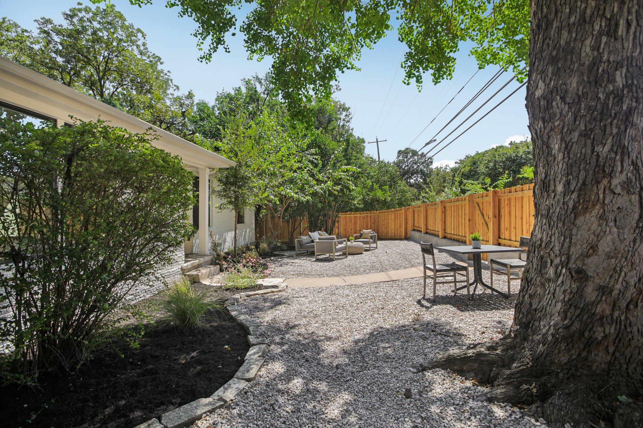 4515 Bull Creek RD