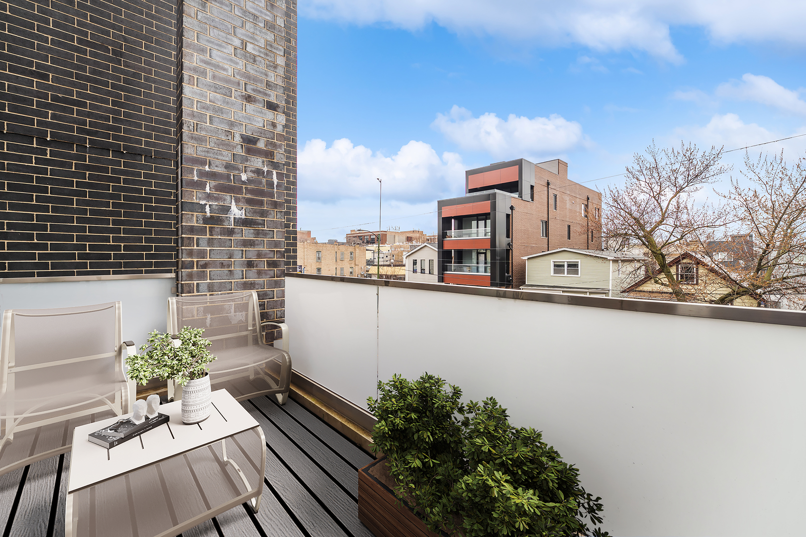 1848 N California Avenue Unit: 2