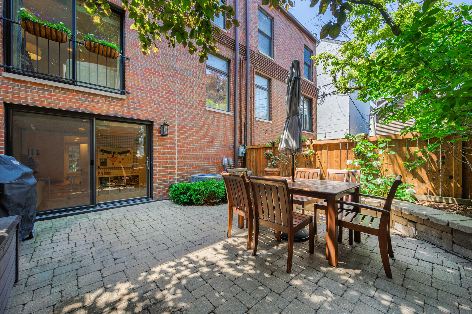 1648 N Burling Street Unit: D