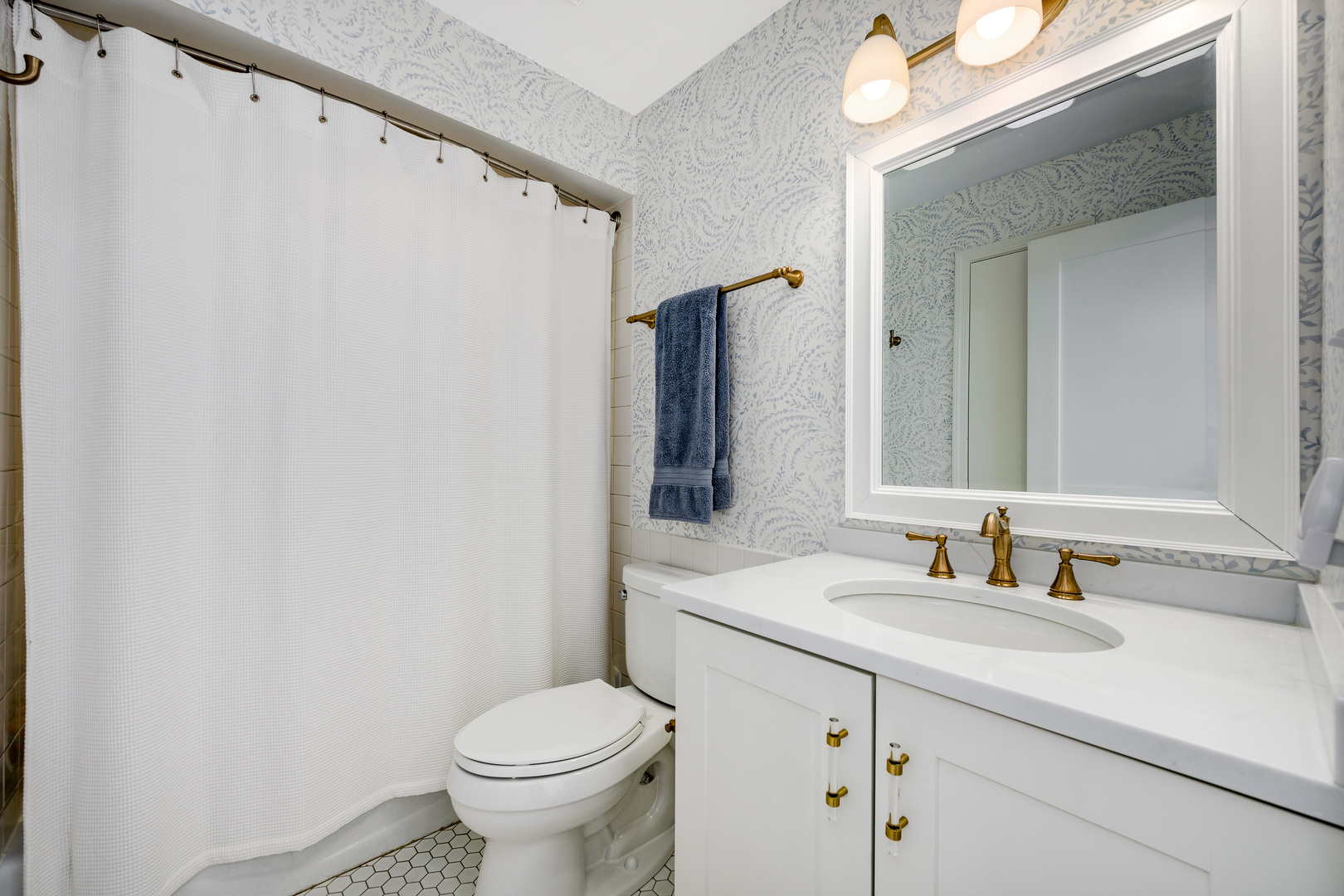 1648 N Burling Street Unit: D