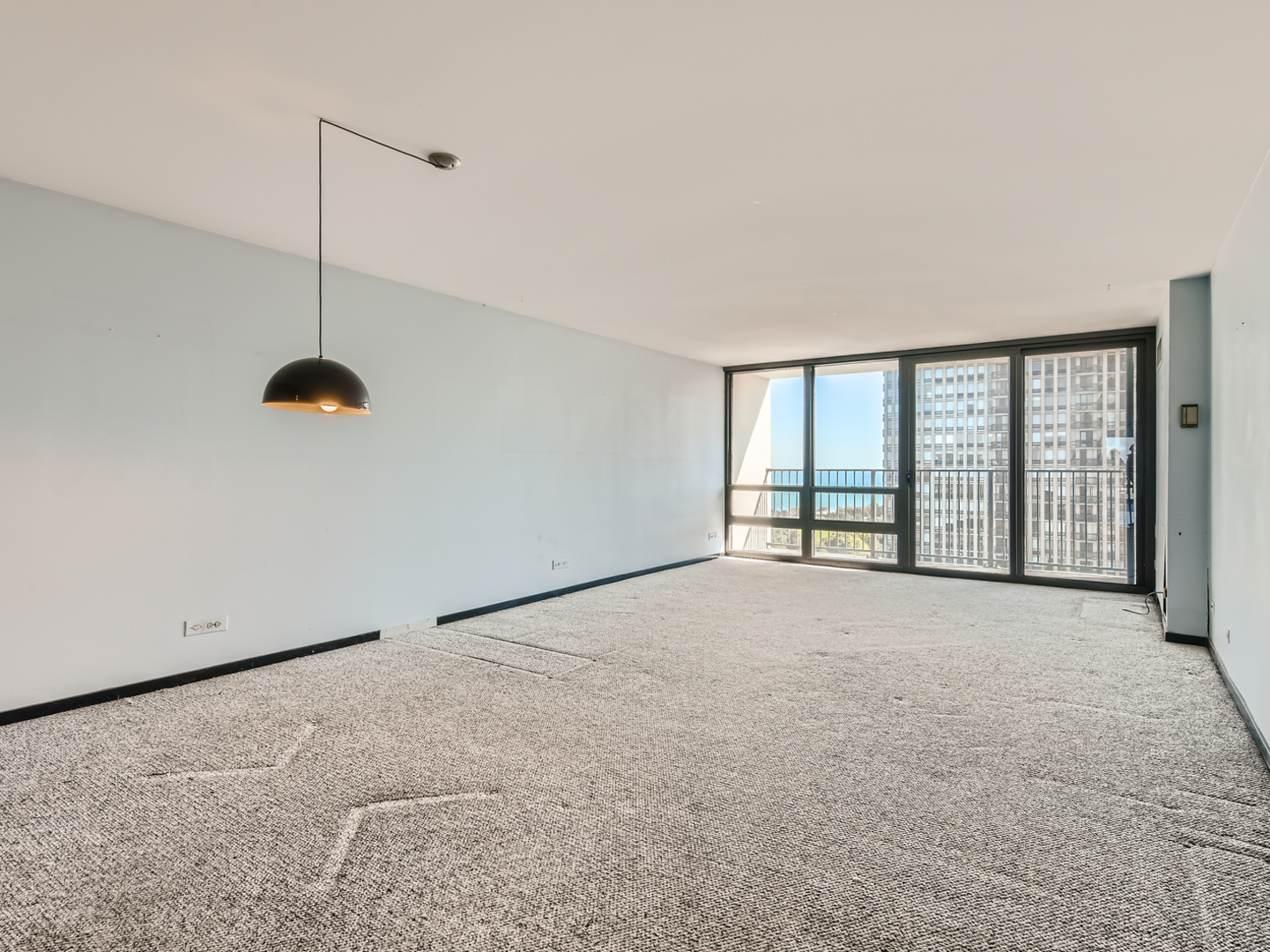 1636 N WELLS Street Unit: 2001
