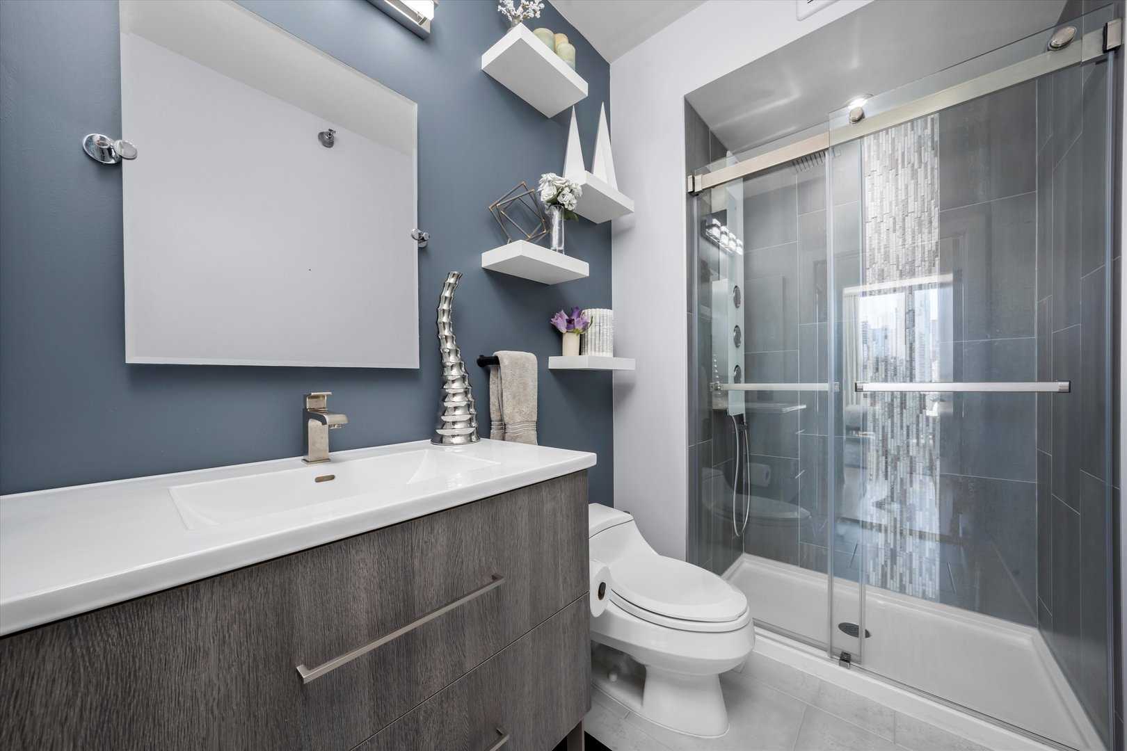 435 W Erie Street Unit: 1001