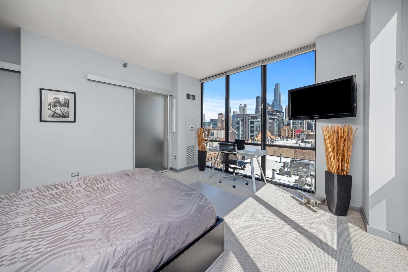 435 W Erie Street Unit: 1001