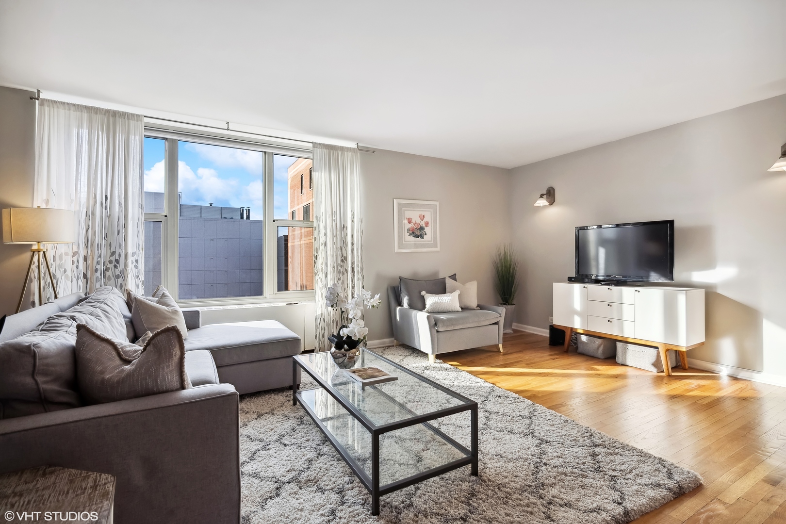 1325 N STATE Parkway Unit: 15F