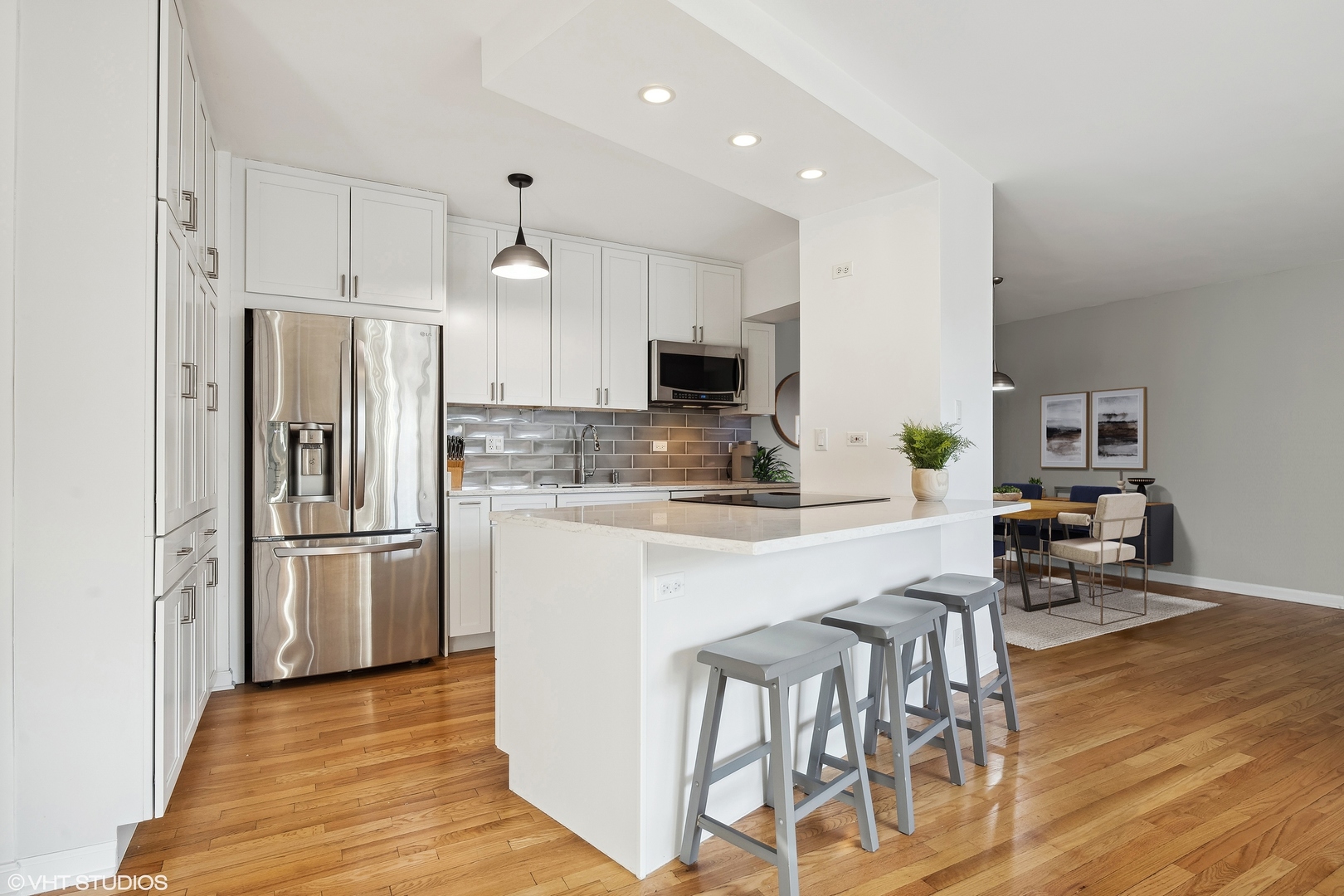 1325 N STATE Parkway Unit: 15F