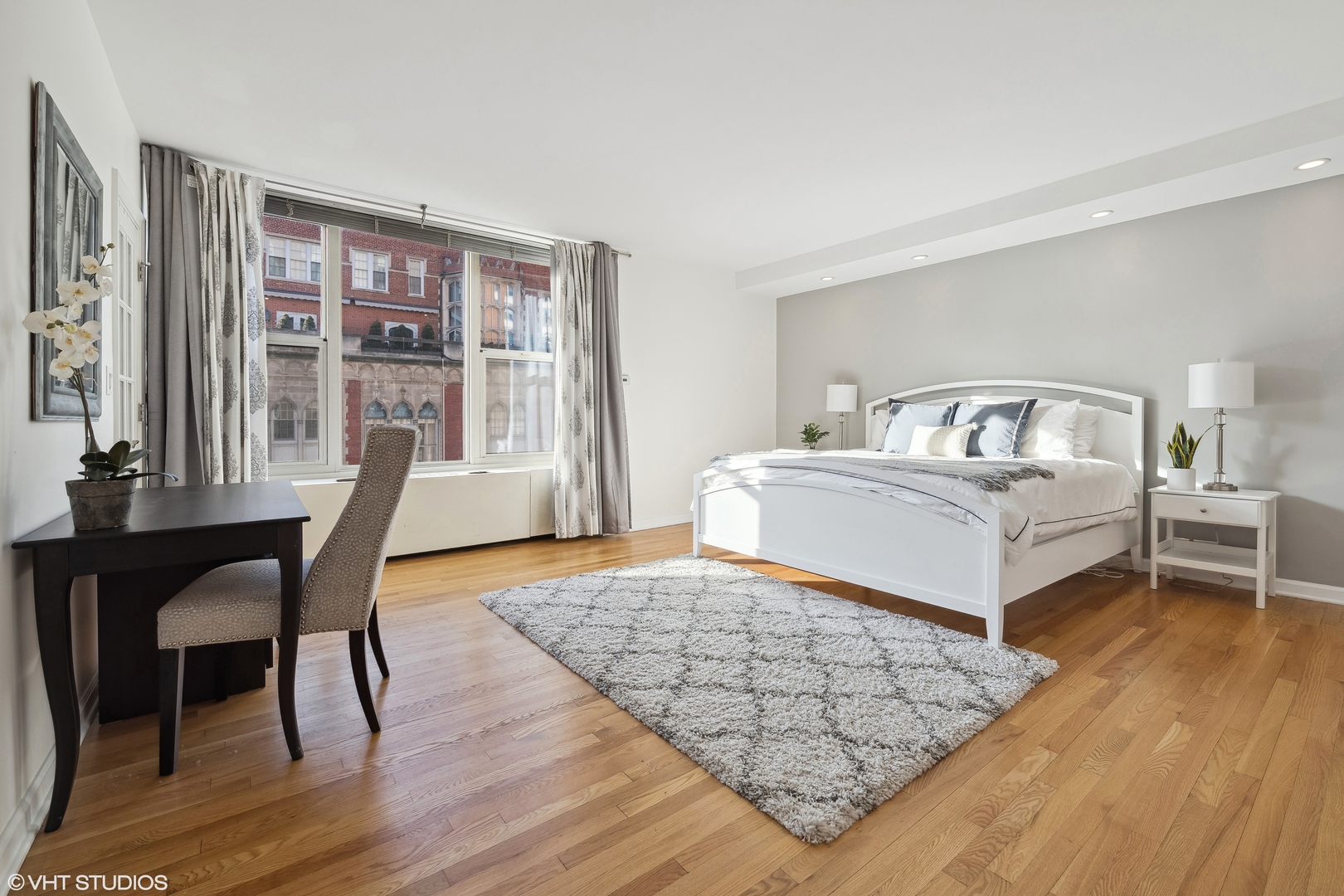 1325 N STATE Parkway Unit: 15F