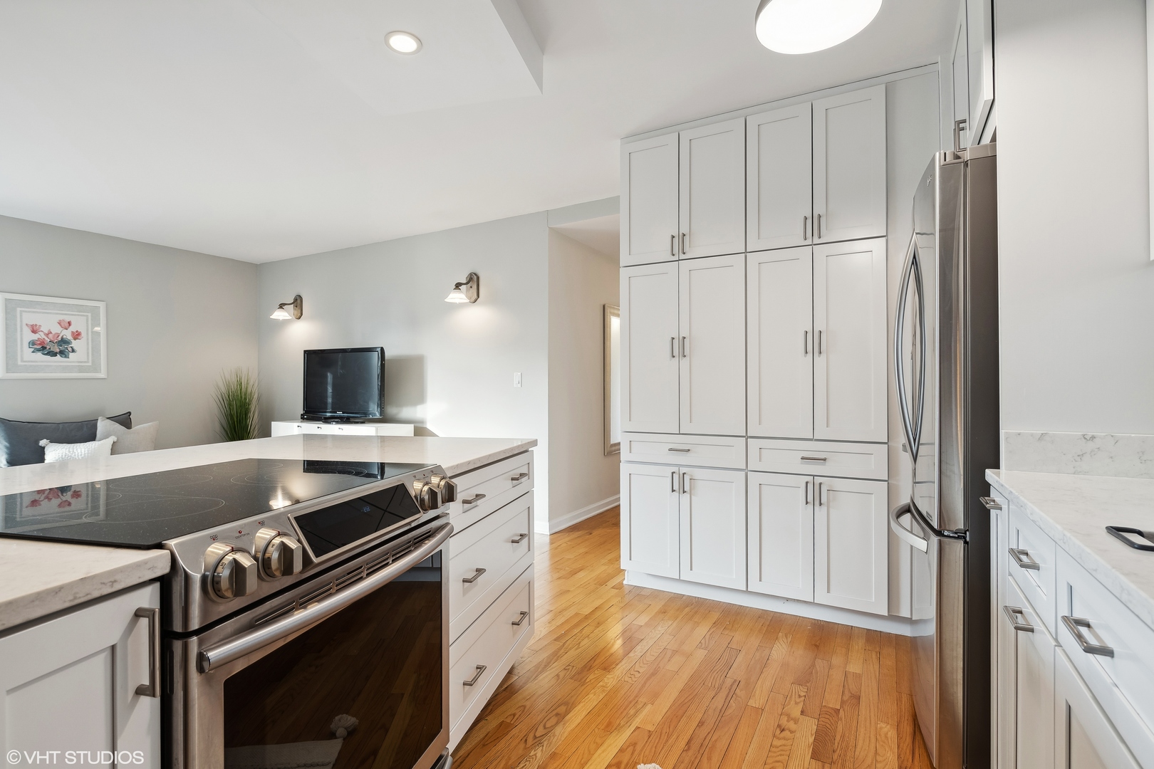 1325 N STATE Parkway Unit: 15F