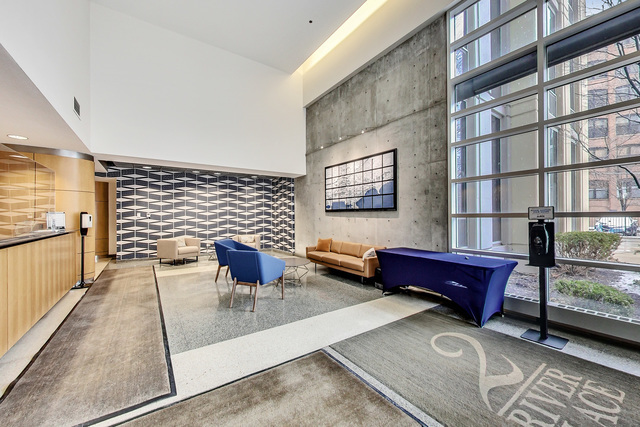 720 N Larrabee Street Unit: 1402