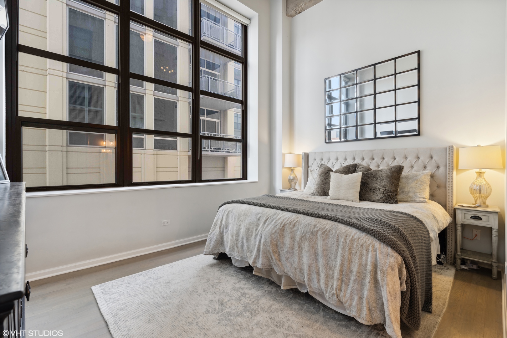 758 N Larrabee Street Unit: 524