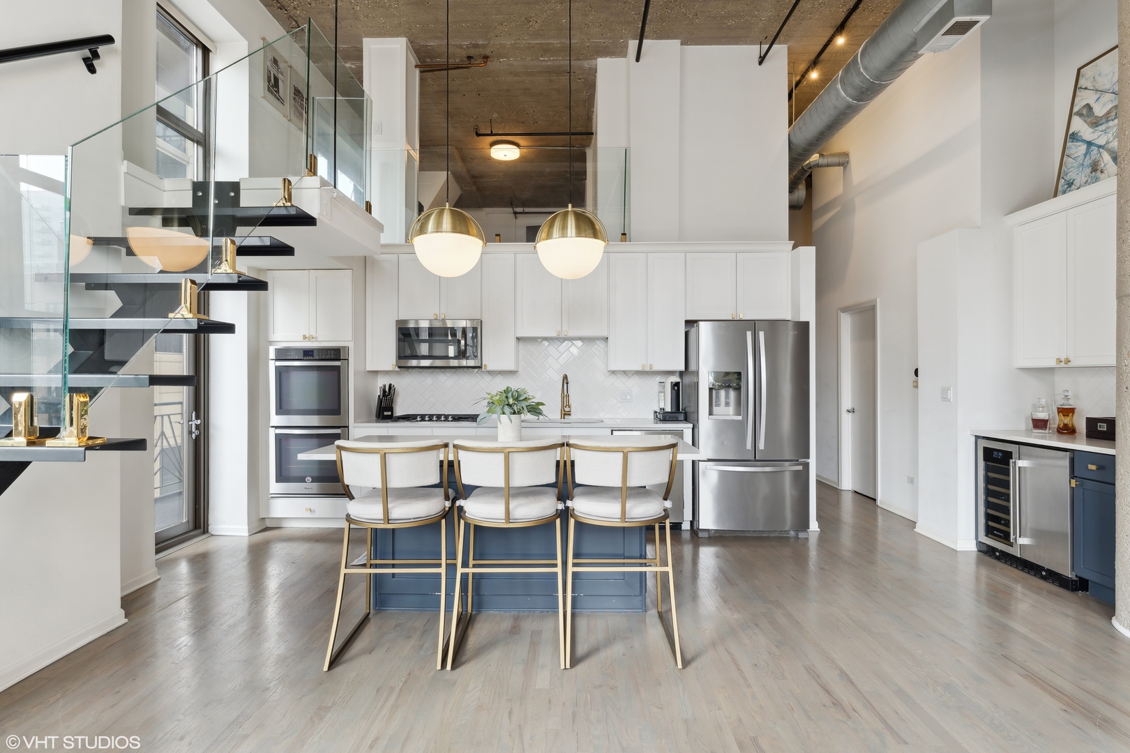 758 N Larrabee Street Unit: 524