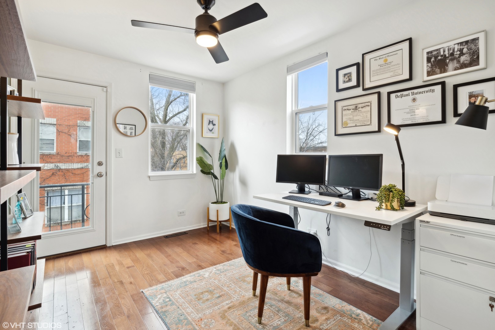 3258 N HAMLIN Avenue