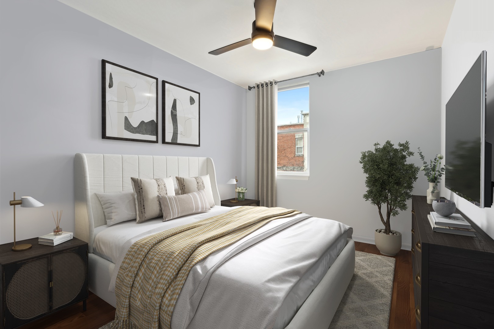 3258 N HAMLIN Avenue