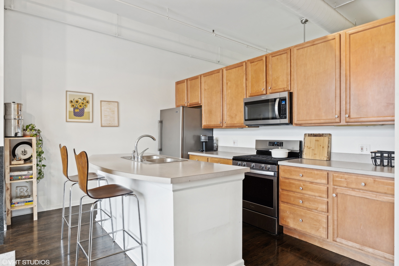 1907 N Milwaukee Avenue Unit: 206