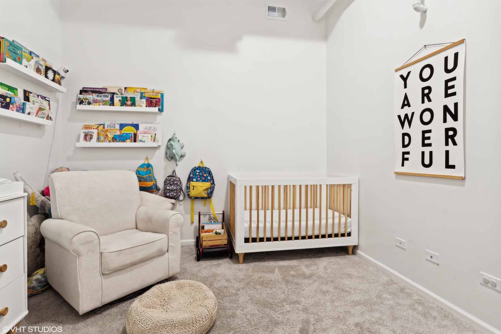 1907 N Milwaukee Avenue Unit: 206
