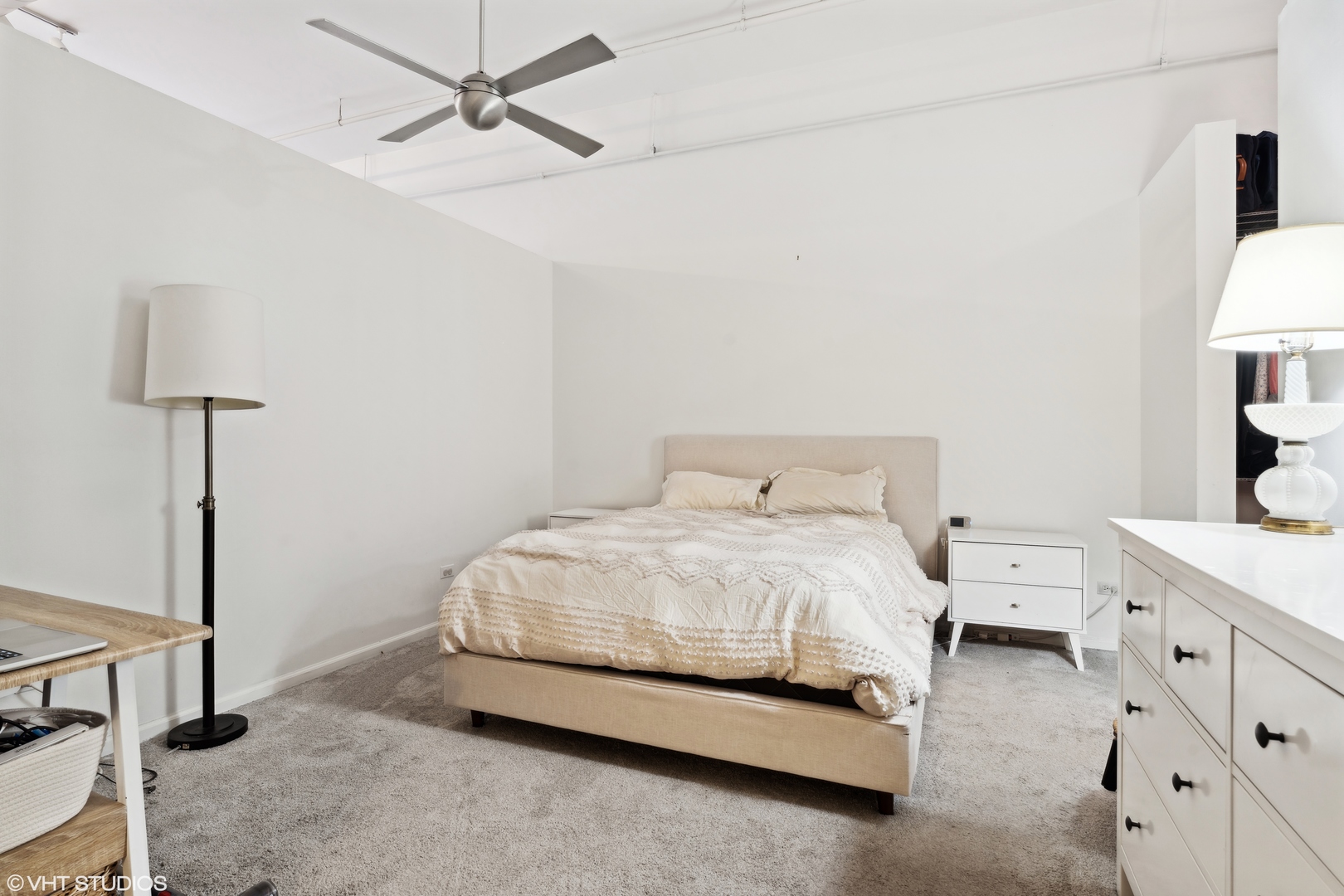1907 N Milwaukee Avenue Unit: 206
