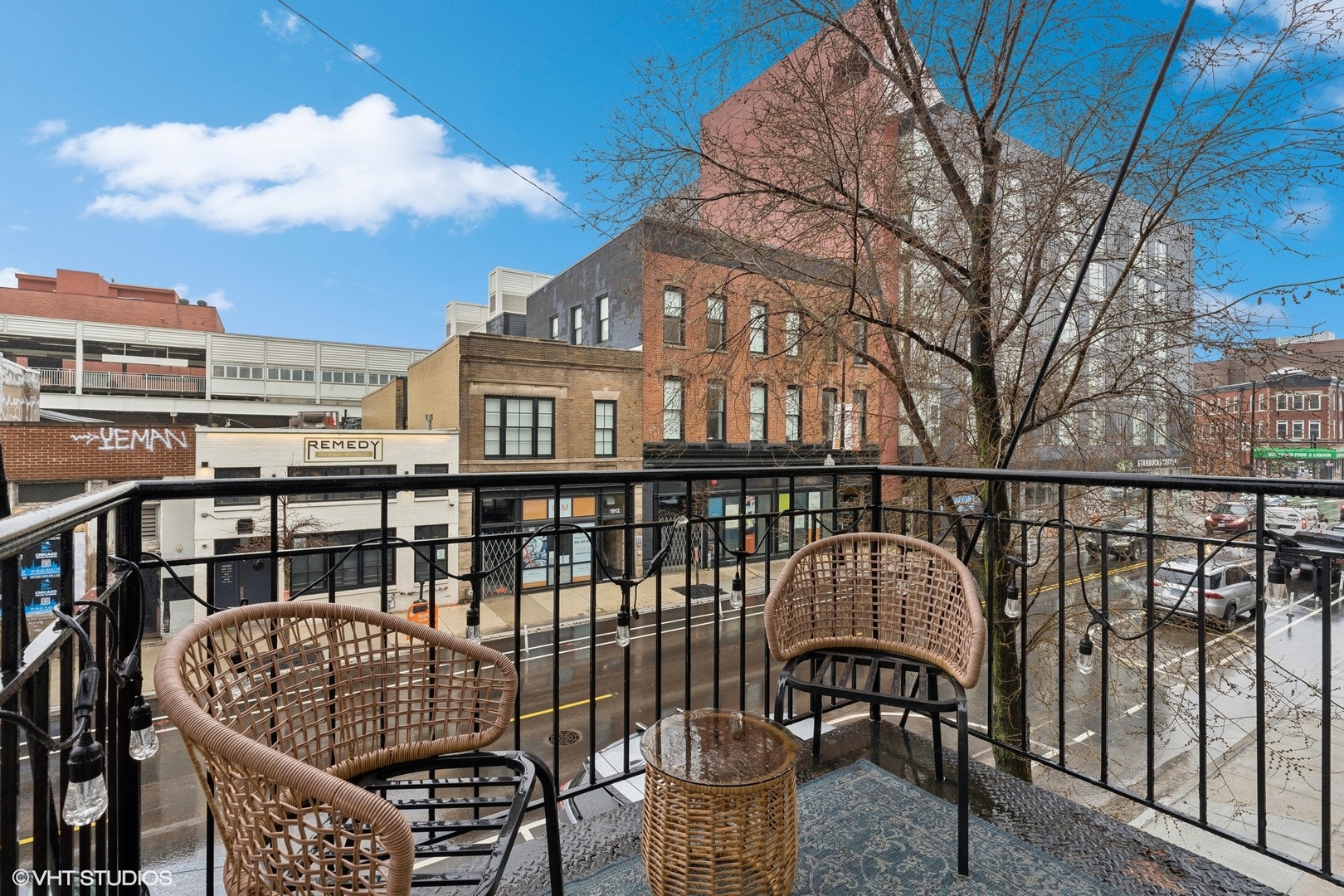 1907 N Milwaukee Avenue Unit: 206