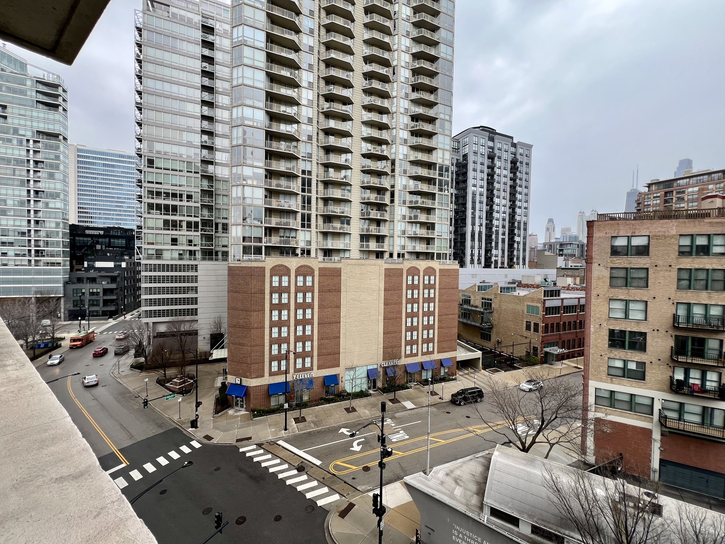 600 N Kingsbury Street Unit: 703