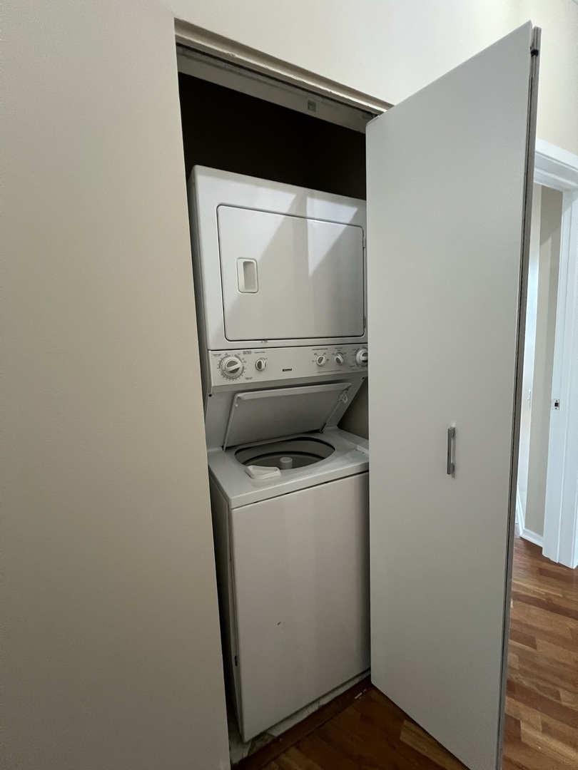 600 N Kingsbury Street Unit: 703
