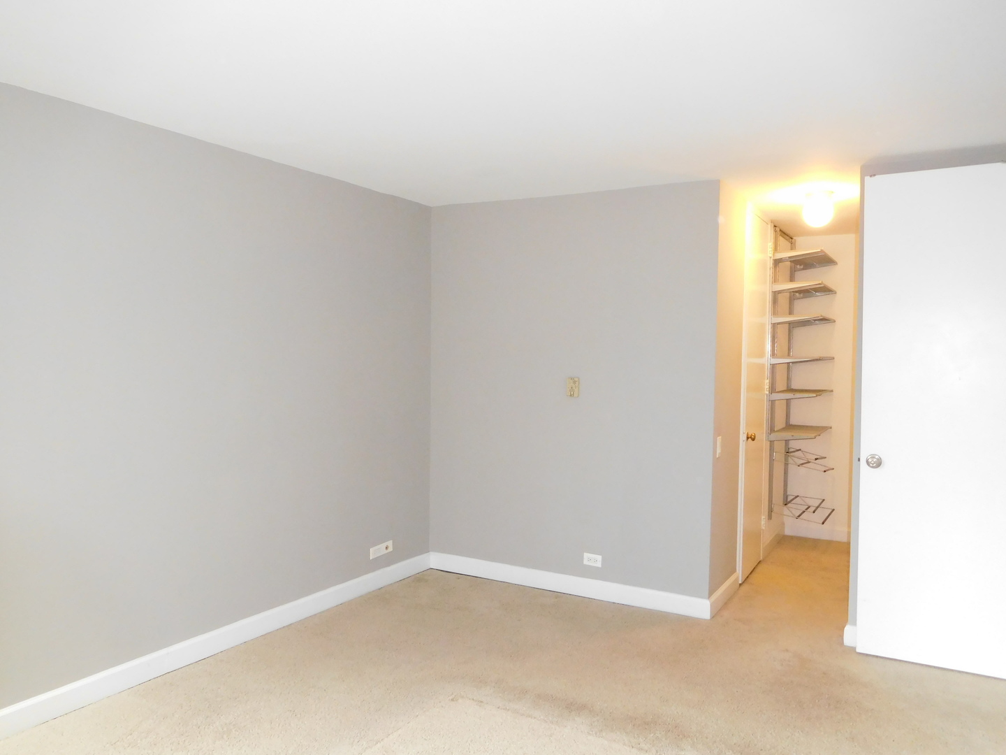 1030 N State Street Unit: 1B