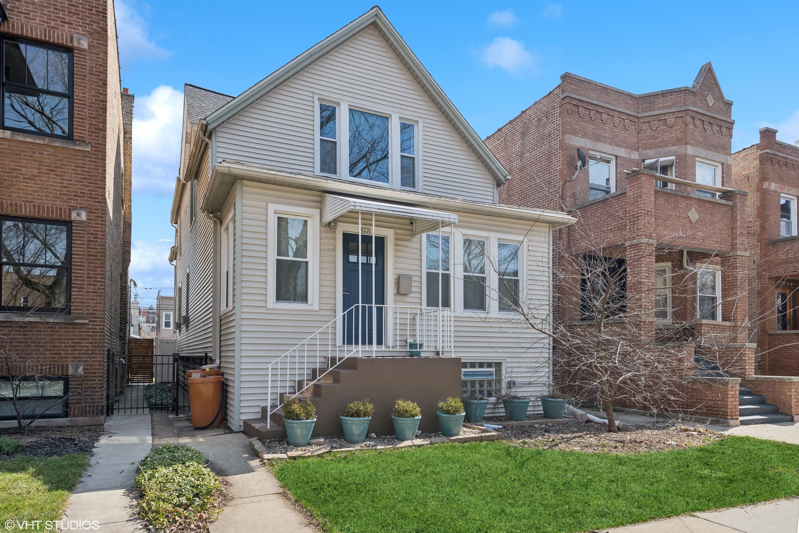 4231 N Spaulding Avenue