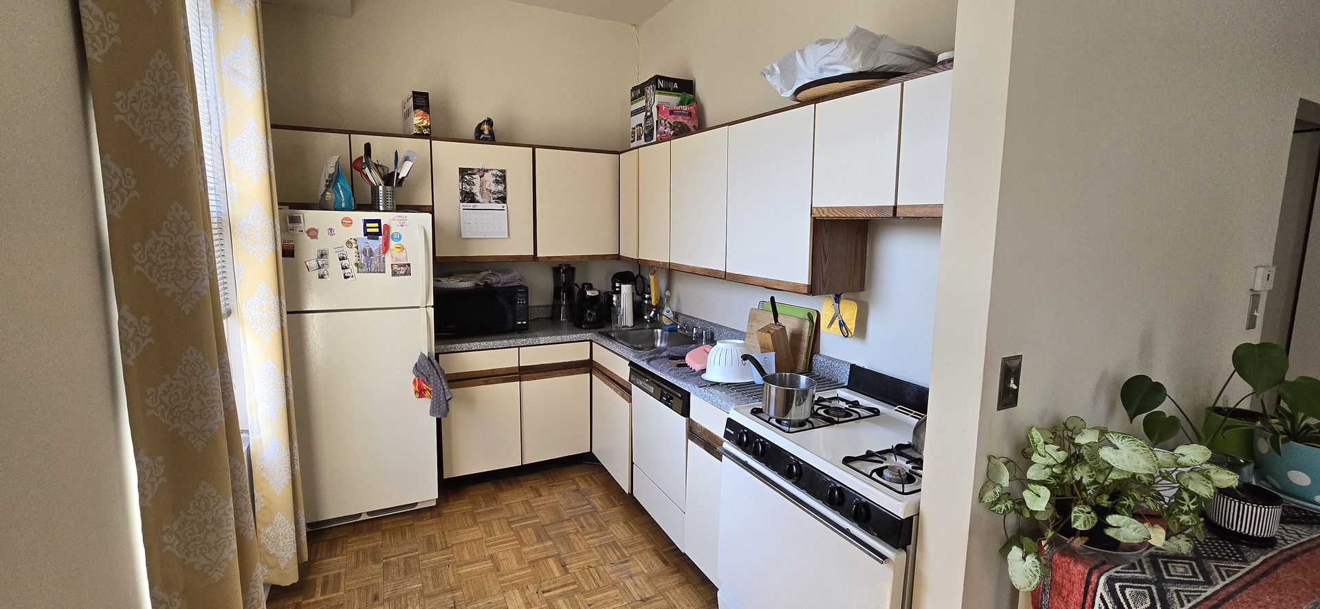 3751 N Halsted Street Unit: 215