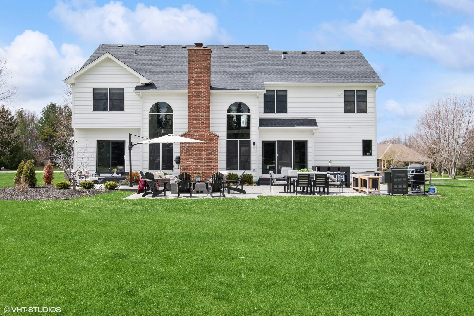 5N015 OAK HILL Drive