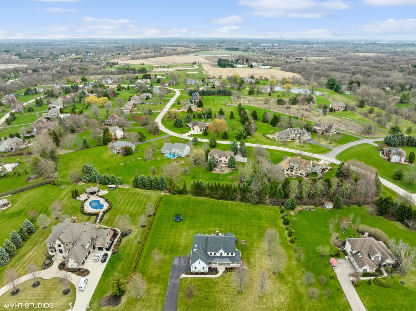 5N015 OAK HILL Drive