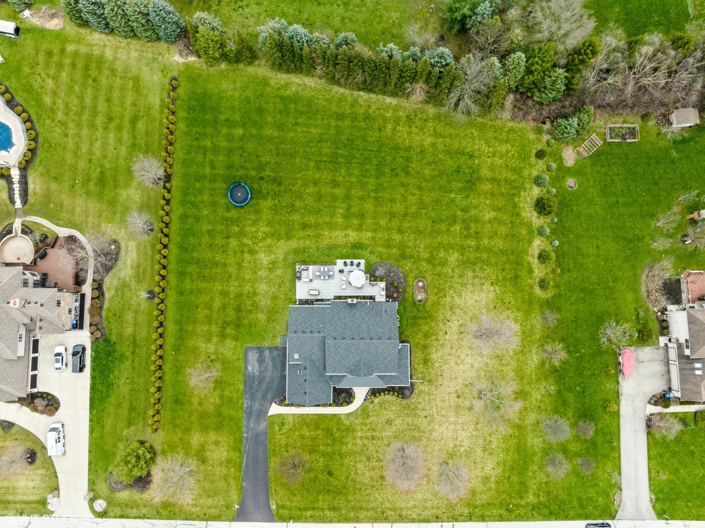 5N015 OAK HILL Drive