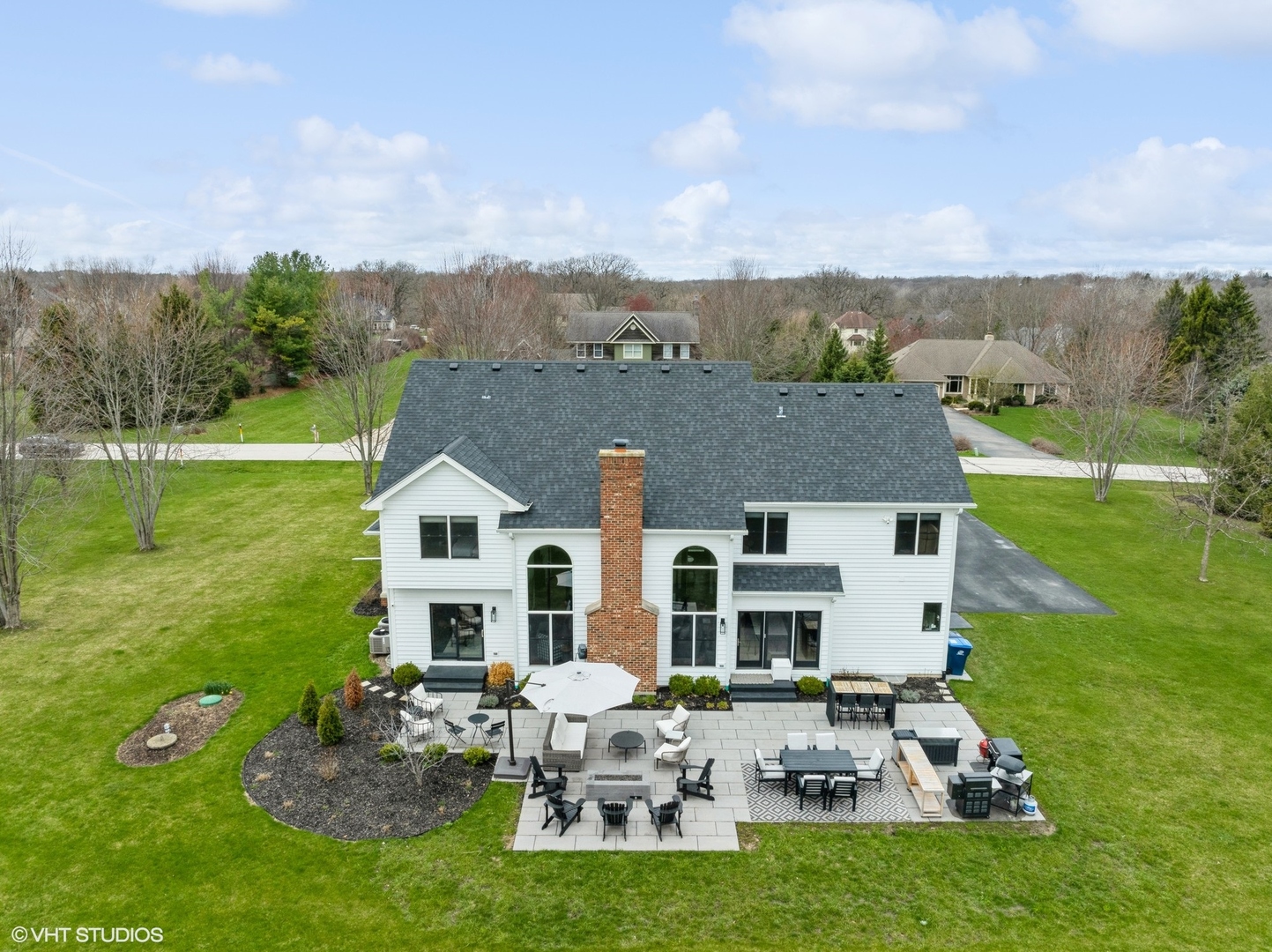 5N015 OAK HILL Drive