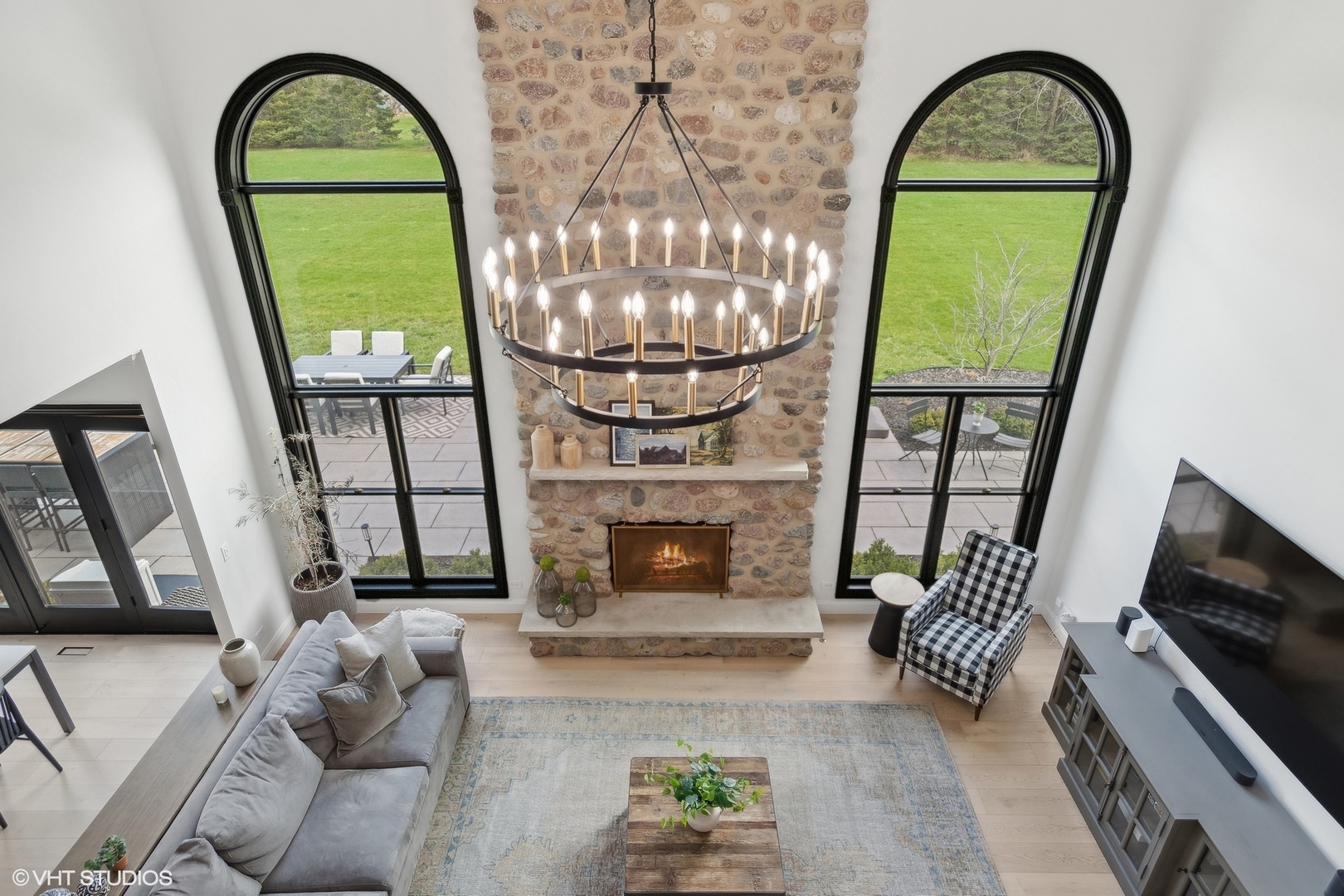 5N015 OAK HILL Drive