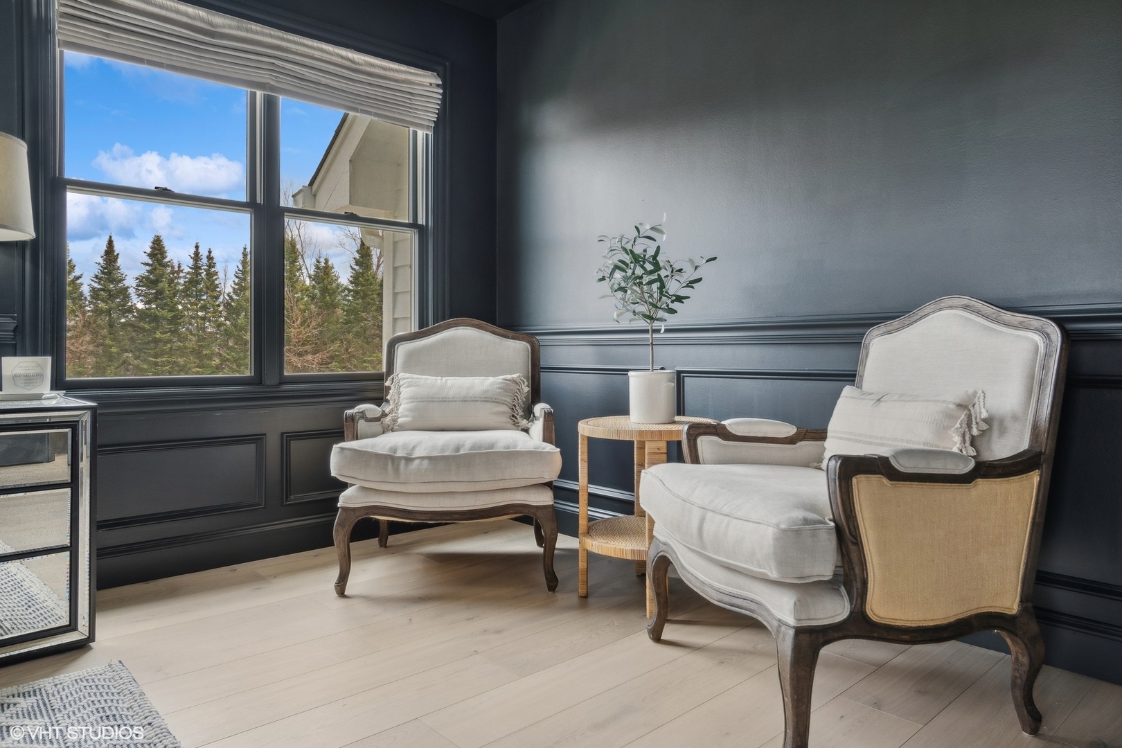 5N015 OAK HILL Drive