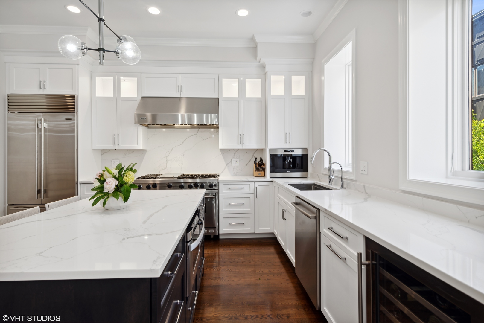 446 W Superior Street