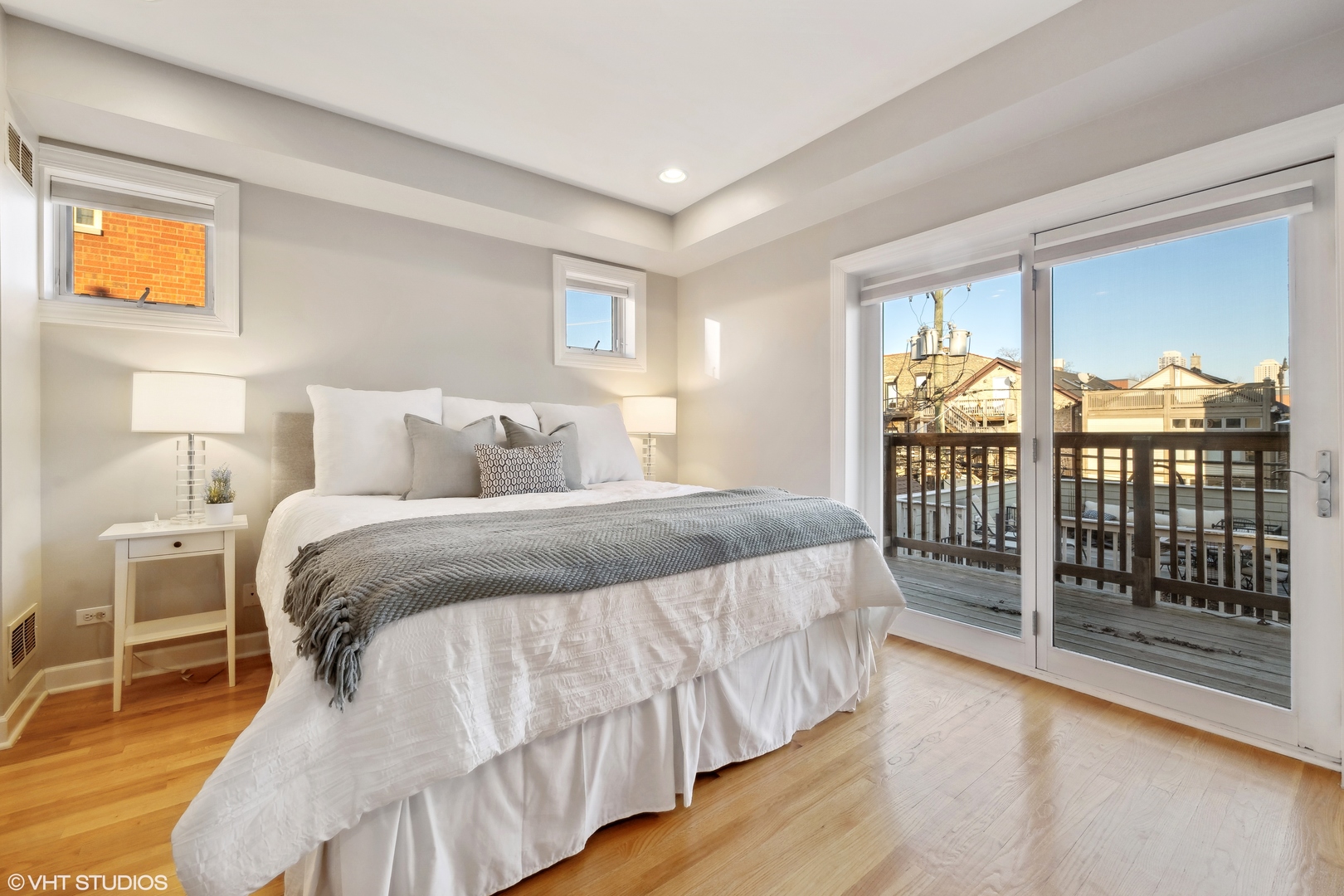 1937 N Dayton Street Unit: 1R