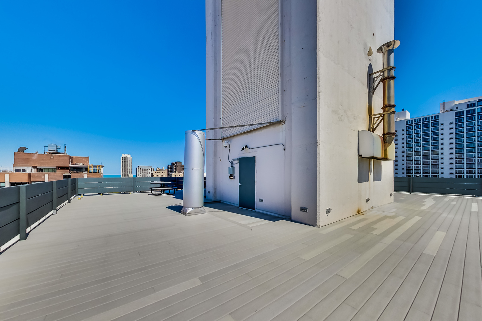 1300 N Astor Street Unit: 8C