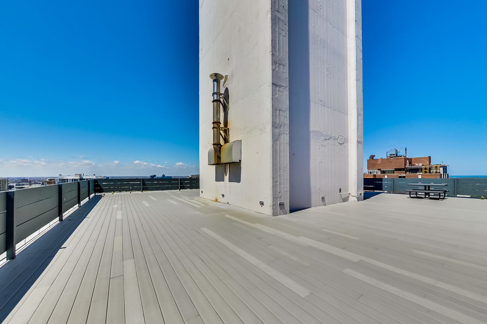 1300 N Astor Street Unit: 8C