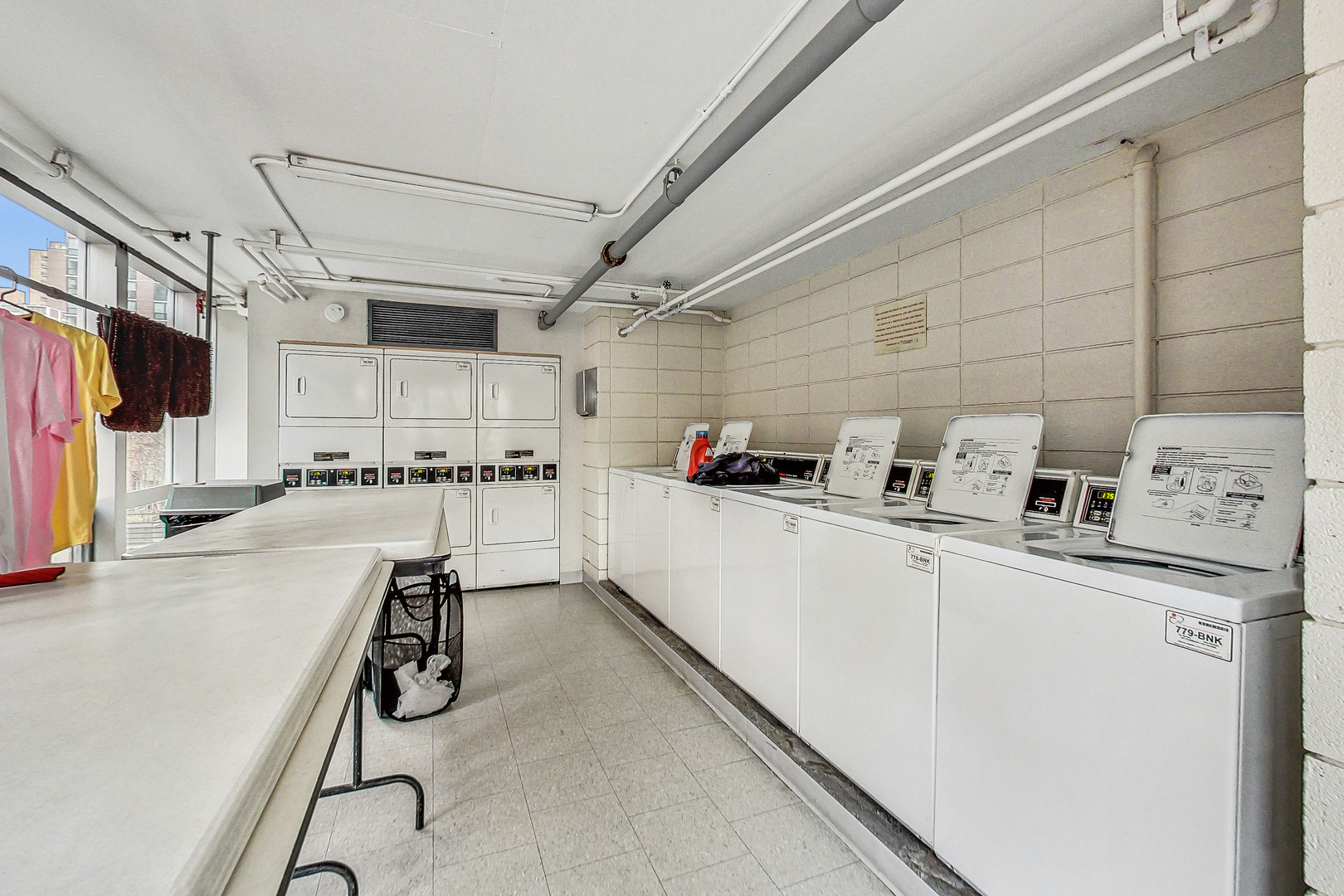 1300 N Astor Street Unit: 8C