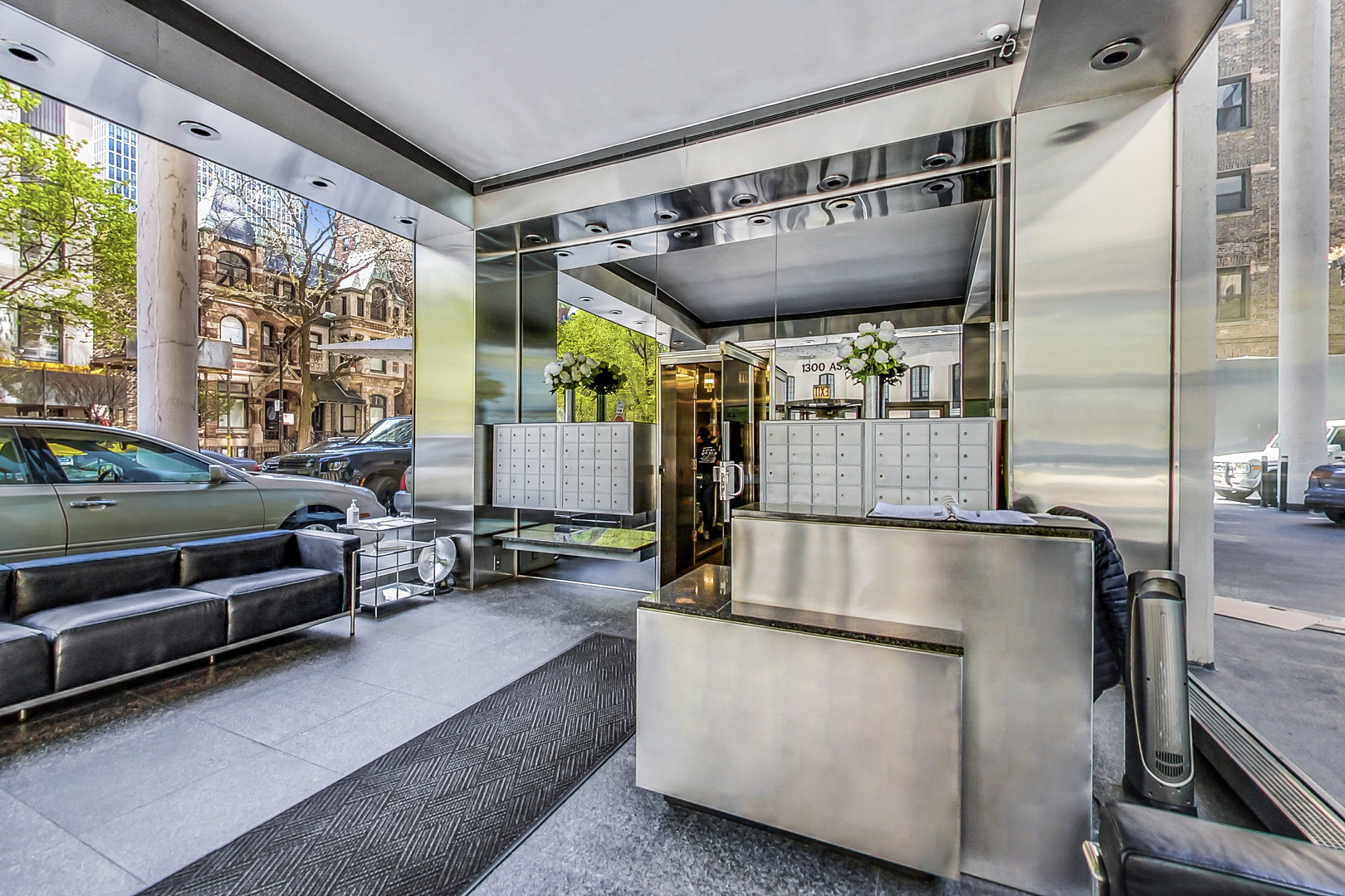 1300 N Astor Street Unit: 8C