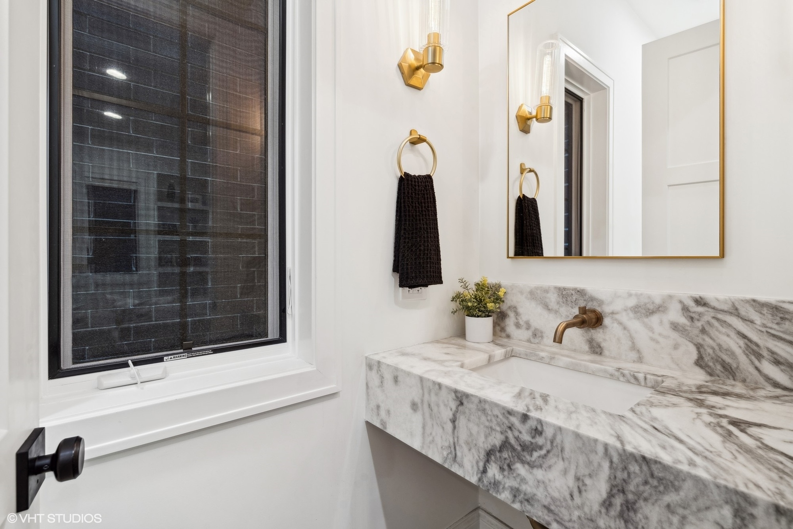 1427 W Wrightwood Avenue Unit: 1