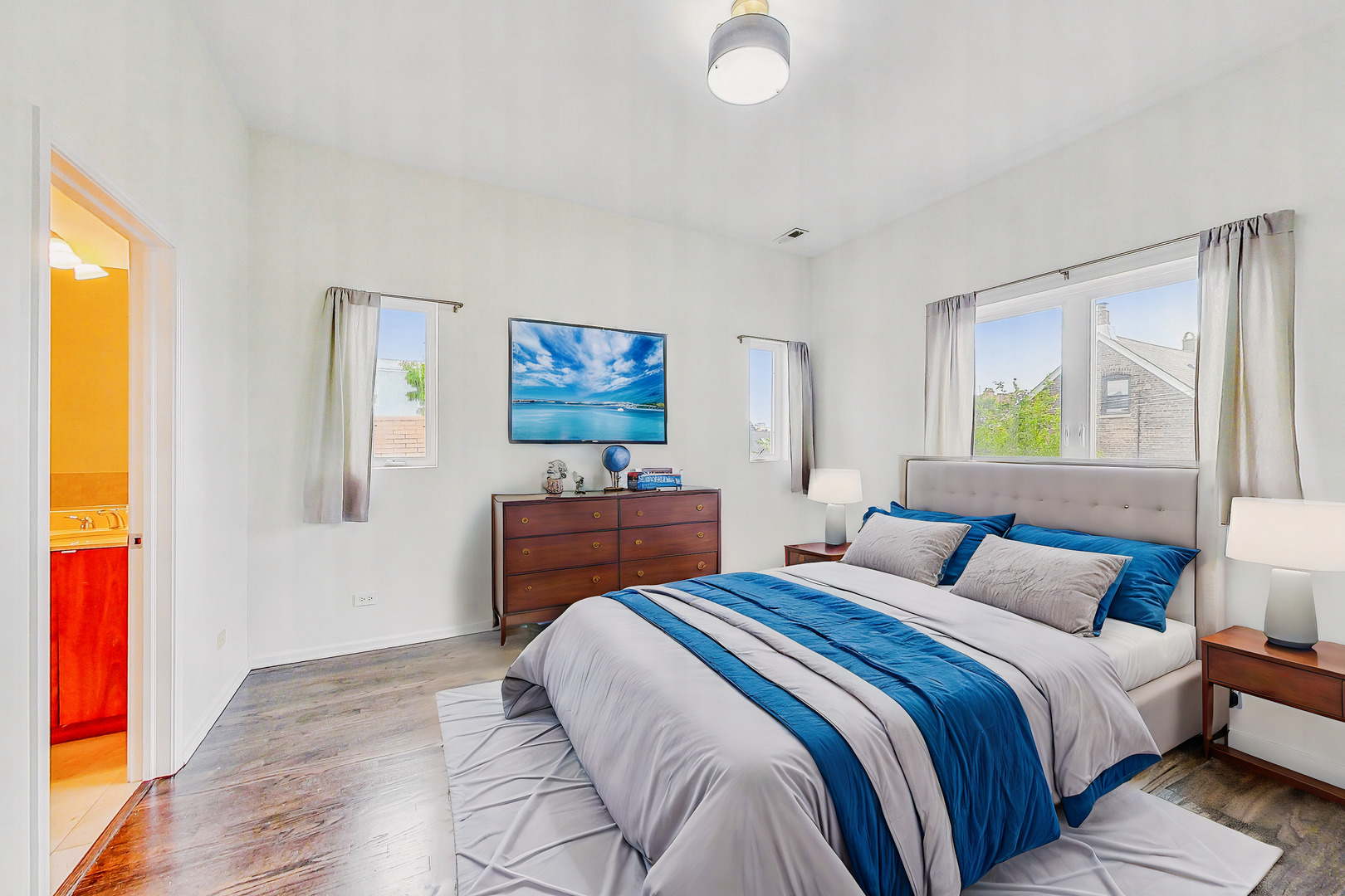 1504 N Greenview Avenue Unit: 3A