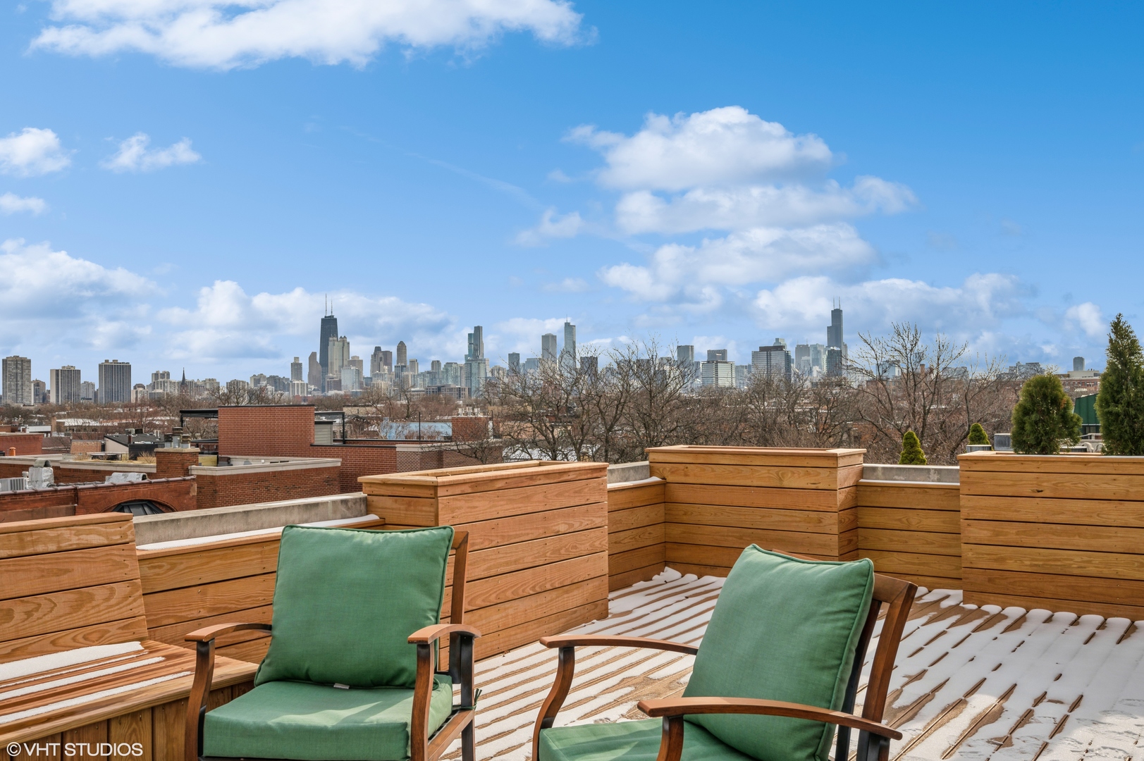 2152 N Racine Avenue Unit: 4