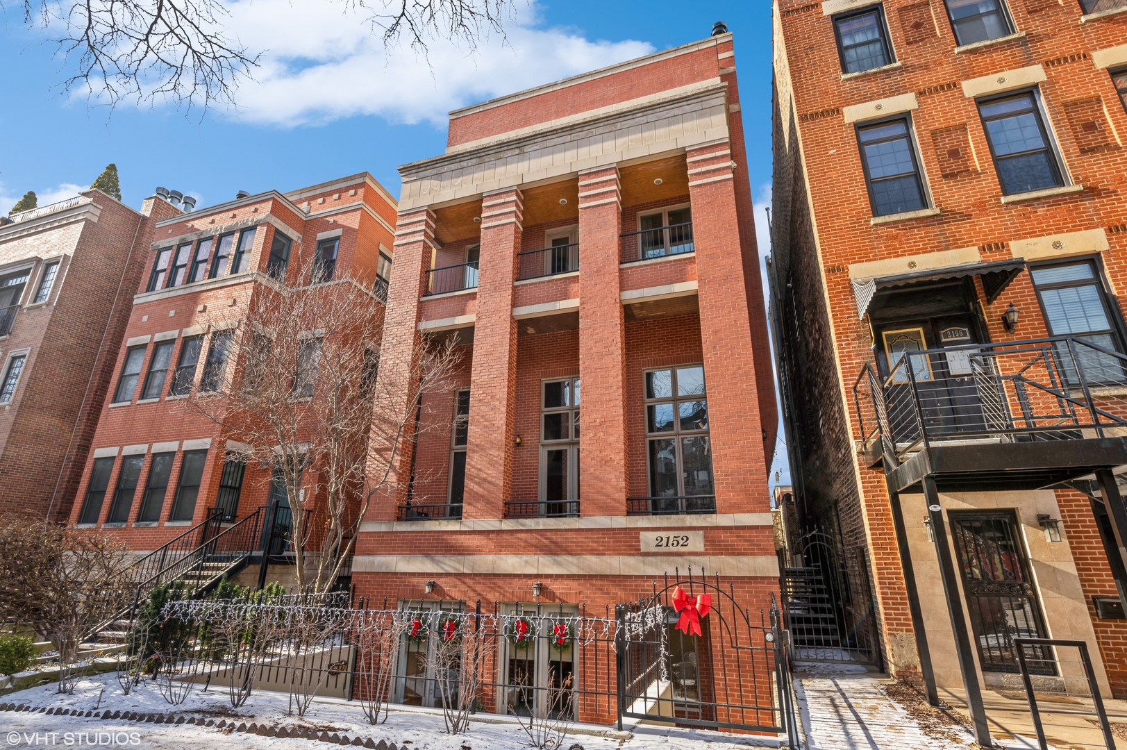 2152 N Racine Avenue Unit: 4