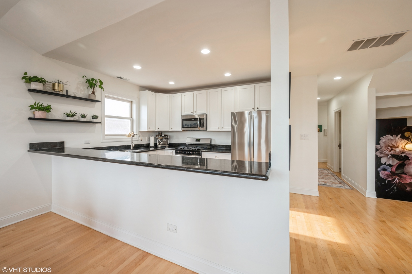 2152 N Racine Avenue Unit: 4