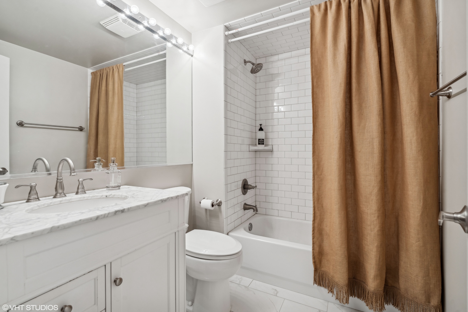 758 N Larrabee Street Unit: 631
