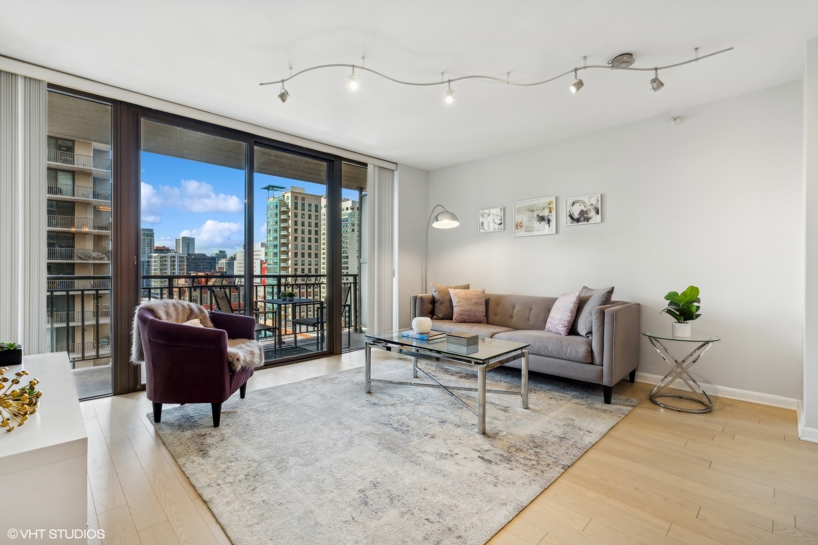 630 N STATE Street Unit: 1309