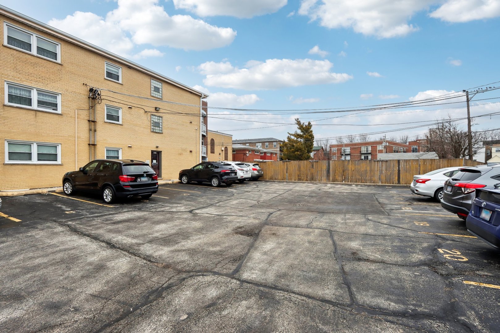 4831 N Central Avenue Unit: 108