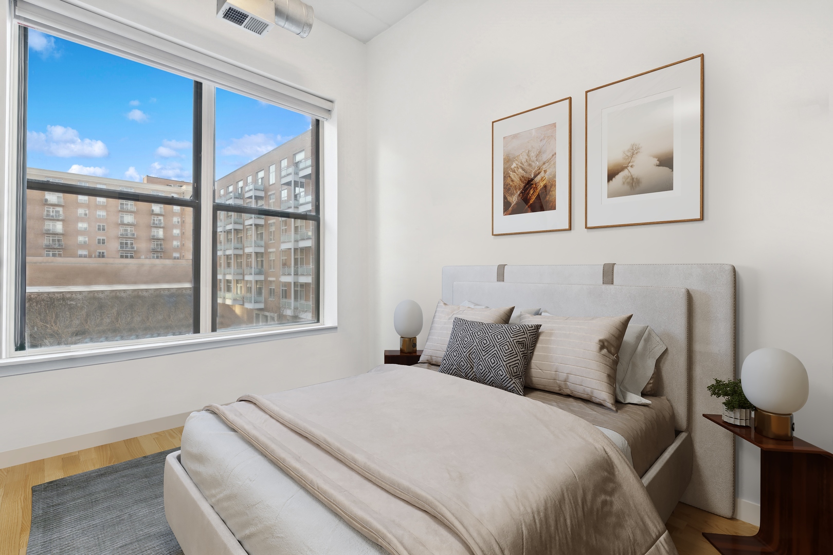 936 W Madison Street Unit: 3E